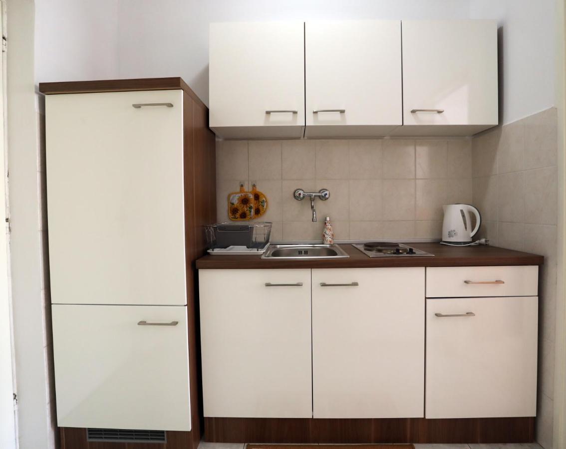 Ferienwohnung App Karla Pula Exterior foto